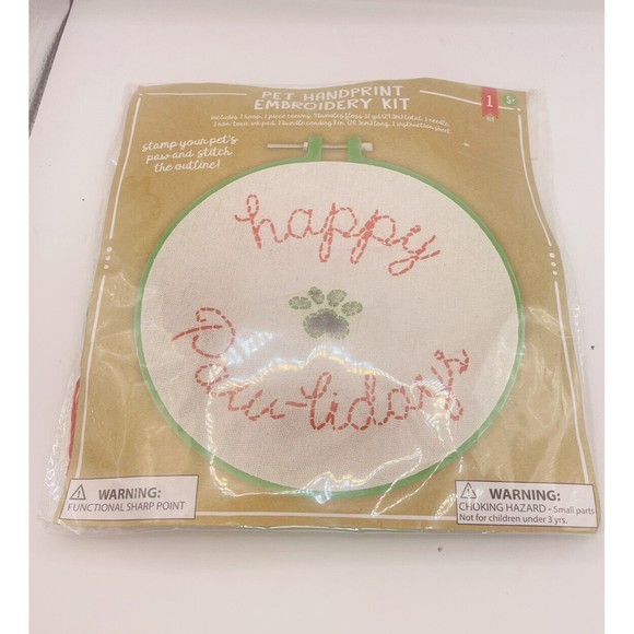 "Happy Paw-lidays" Pet Handprint Embroidery Keepsake Kit Christmas C21 - Picture 1 of 6